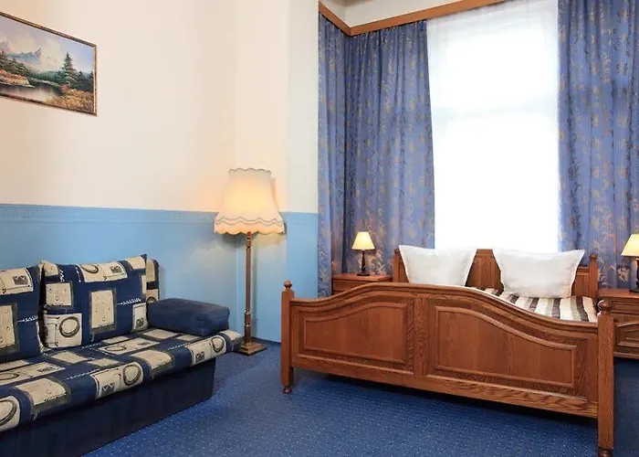 Gasthuis Hotel-pension Cortina 2*