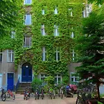 Guest house Hotel-pension Cortina 2*