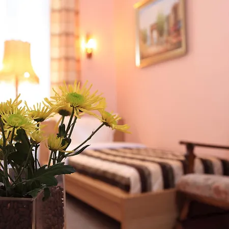 Hotel-pension Cortina בית הארחה ברלין