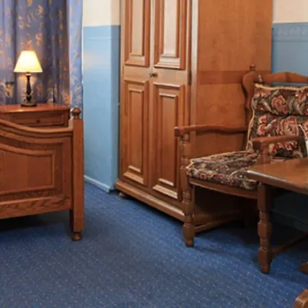Hotel-pension Cortina בית הארחה ברלין