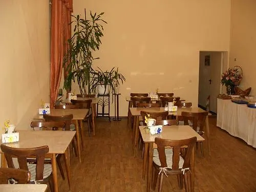 Pensionat Hotel-pension Cortina 2*
